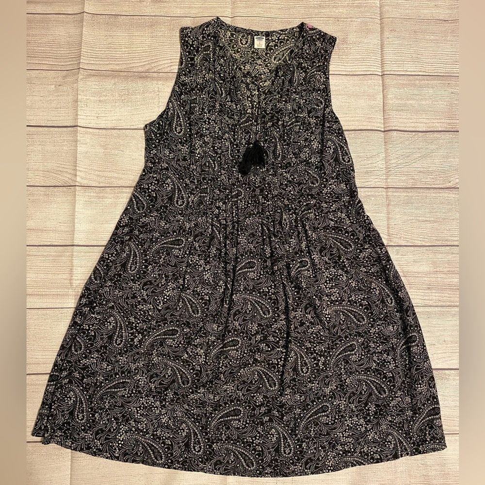 Old Navy Dress with front tie tassels
